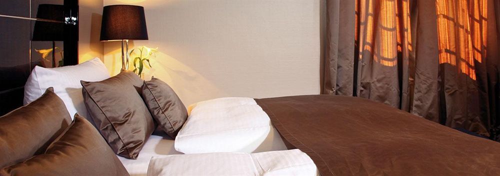 Boutique Hotel Poppenbuetteler Hof Hamburg Bagian luar foto